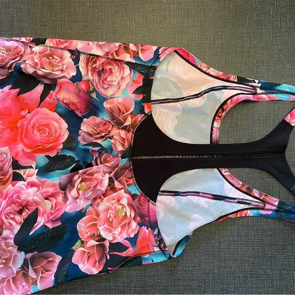 Lululemon tank top - Picture 2 of 2